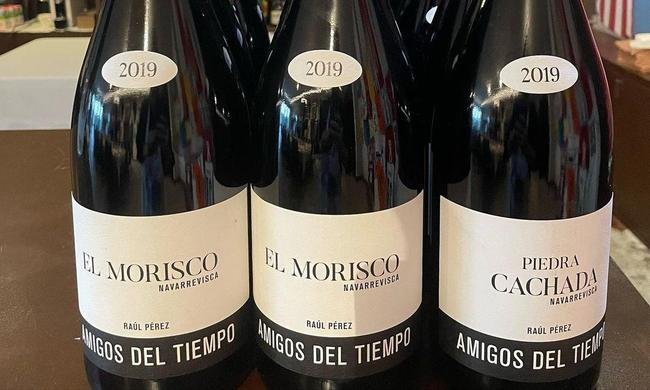 Jantar de Ronaldo em Madri com tcnico Carlo Ancelotti, campeo espanhol pelo Real Madrid, e famosos, como Figo, Hierro e Nadal