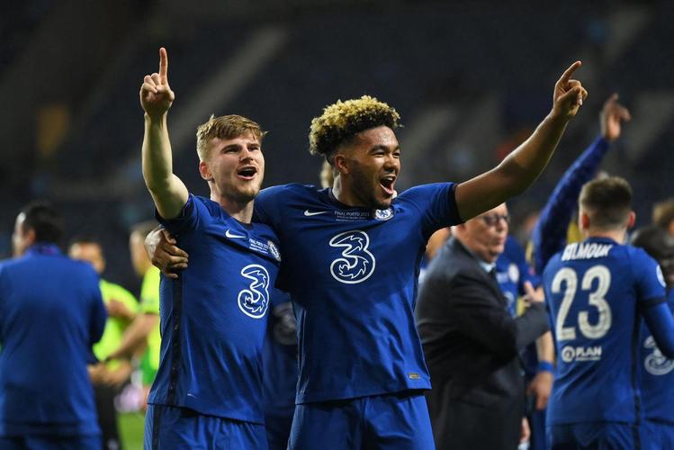 Chelsea faz a festa depois de vencer o Manchester City e faturar o bi na Liga dos Campeões