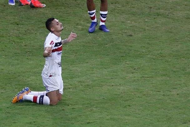 Tricolor do Arruda enfrenta Cavalo de Aço, na Arena de Pernambuco, em partida válida pela 15ª rodada da Série C