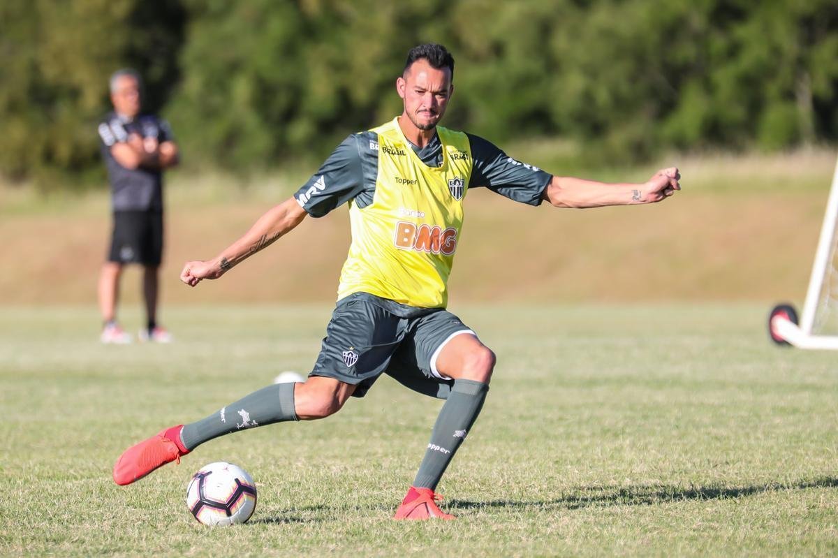 Jogadores do Atltico treinaram no CT do Danubio, em Montevidu, nesta tera-feira