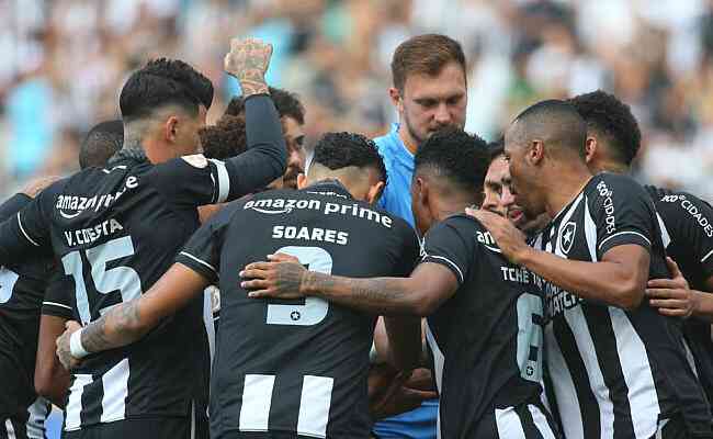 Botafogo reunido antes de jogo contra o Vasco
