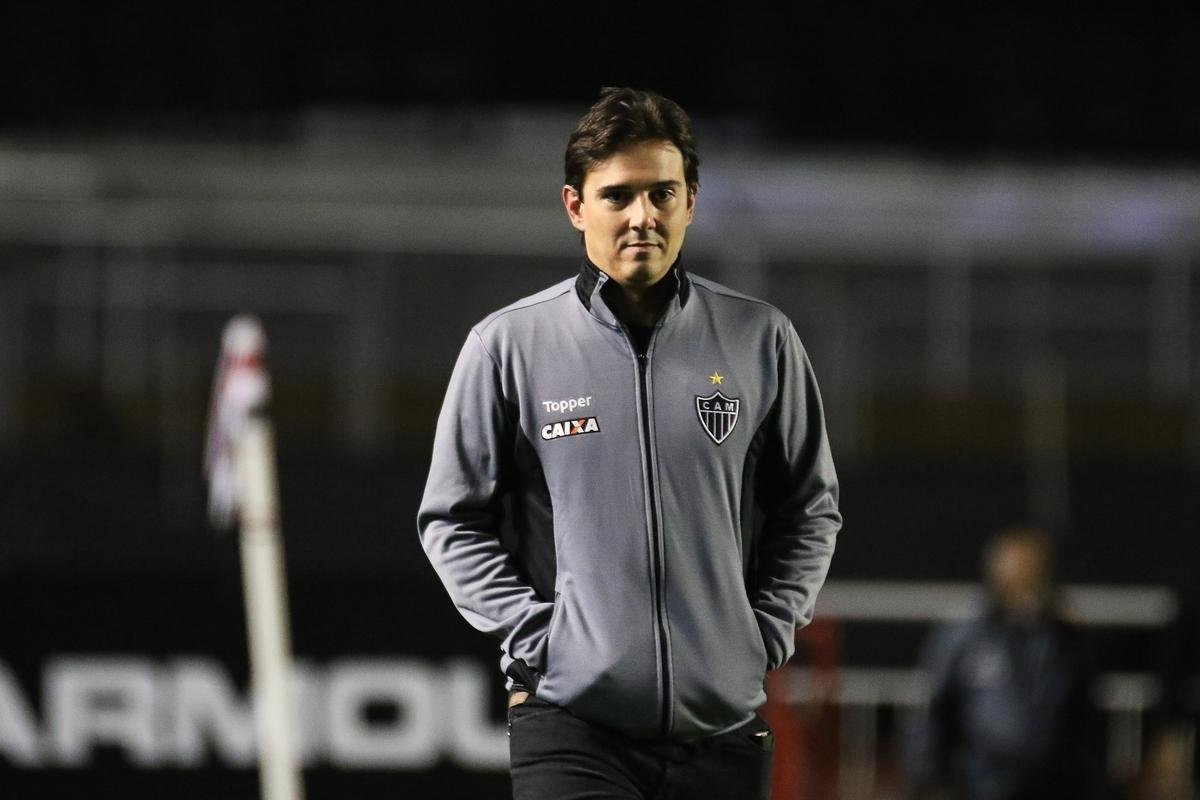 Atlético saiu atrás, conseguiu virada com Róger Guedes e Ricardo Oliveira, mas cedeu empate no Morumbi
