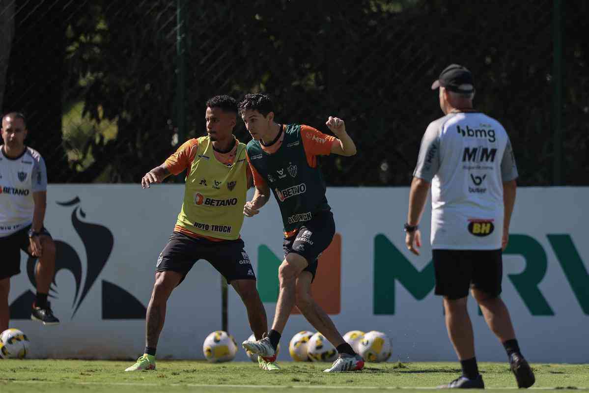 O Atlético fez um treino tático, na manhã desta quinta-feira (2), para a decisão com o Palmeiras pelo Campeonato Brasileiro.