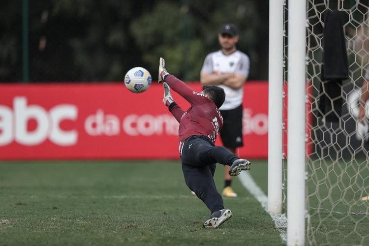 Atltico treina pnaltis antes de deciso com o Fluminense