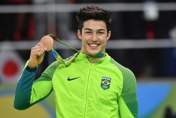 Brasileiros Diego Hypolito e Arthur Nory conquistaram a medalha de prata e bronze, respectivamente, na prova de solo da ginstica nos Jogos Olmpicos do Rio de Janeiro