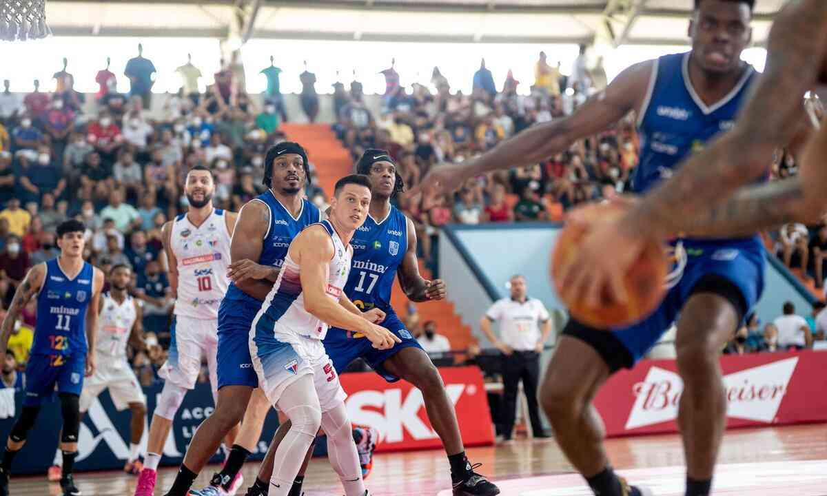 NBB no Aracati: Flamengo vence Fortaleza Basquete Cearense em