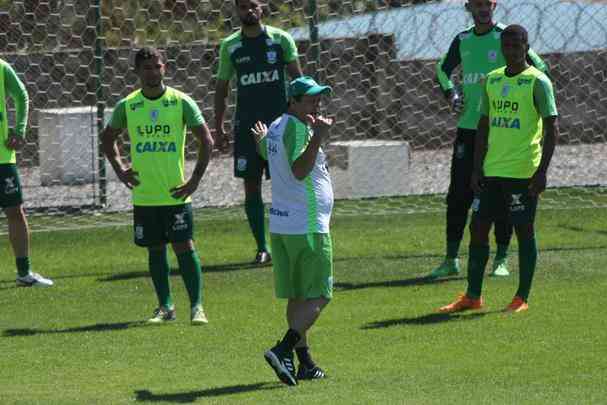 Adilson comandou o primeiro treino no Amrica nesta quarta-feira