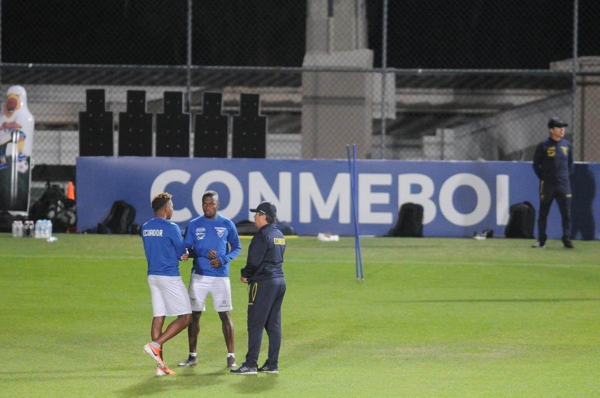 Seleo Equatoriana treinou pela primeira vez em BH, no Sesc Venda Nova