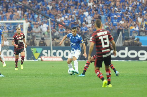 Cruzeiro e Flamengo se enfrentaram pela 20 rodada do Campeonato Brasileiro