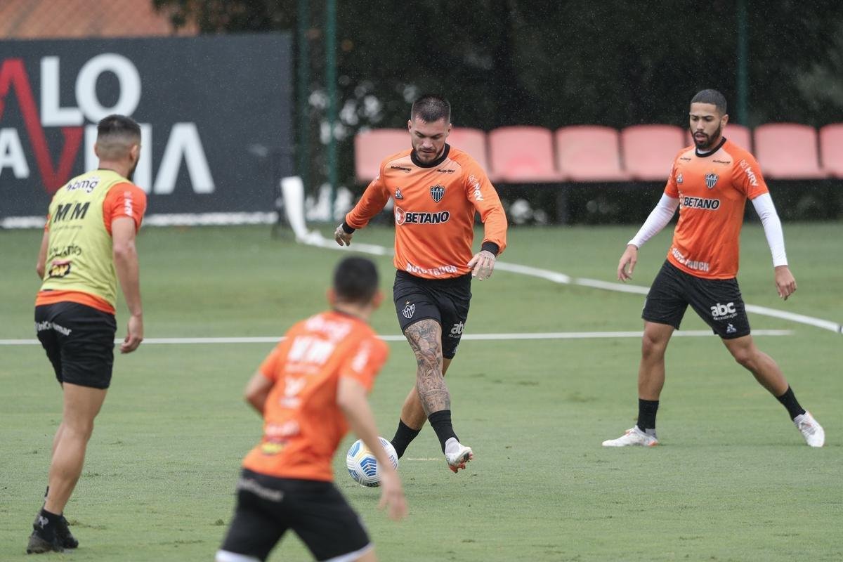 Fotos do treino do Atltico neste domingo na Cidade do Galo (21/11)