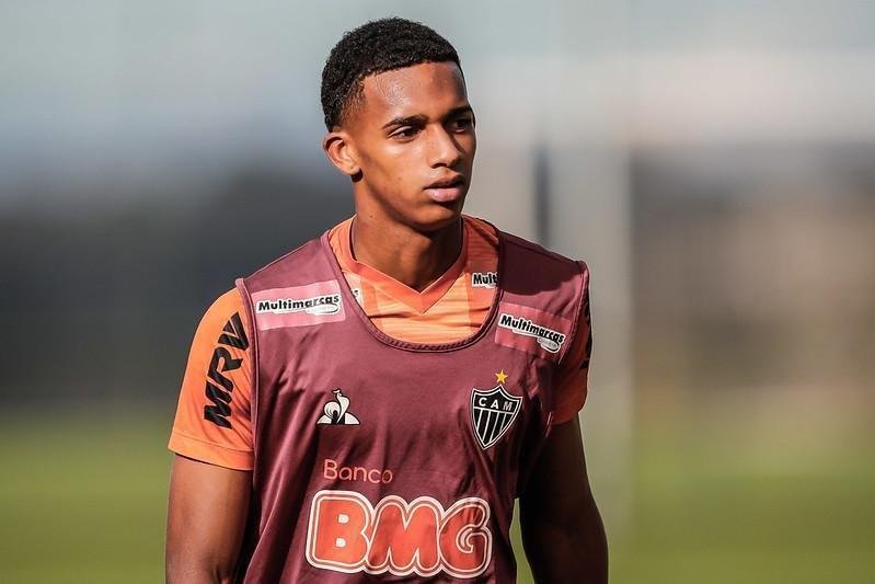 Dylan Borrero - Valor de mercado em 20/02/2020: 1 milho de euros. Valor de mercado em 08/04/2020: 900 mil euros.