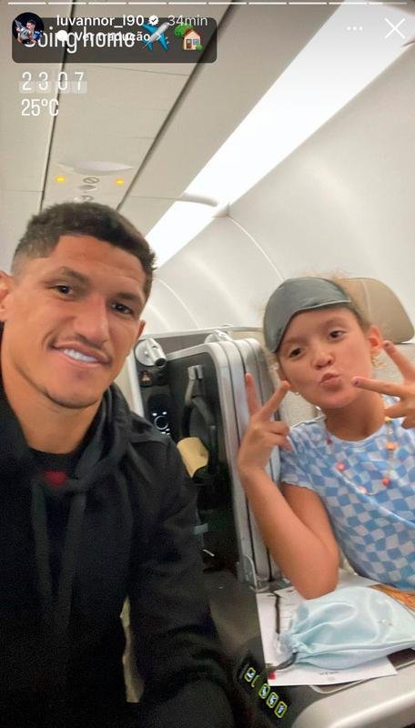 Luvannor, que tem futuro incerto no Cruzeiro para a pr�xima temporada, viajou ao lado da fam�lia para Dubai, nos Emirados �rabes Unidos.
