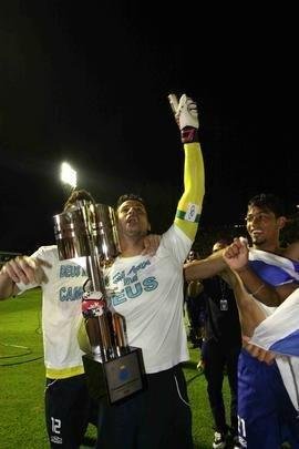 Festa dos jogadores do Cruzeiro no Barrado com a conquista do tricampeonato brasileiro