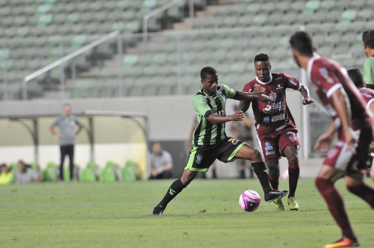 Amrica e Patrocinense se enfrentaram, no Independncia, pela primeira rodada do Campeonato Mineiro