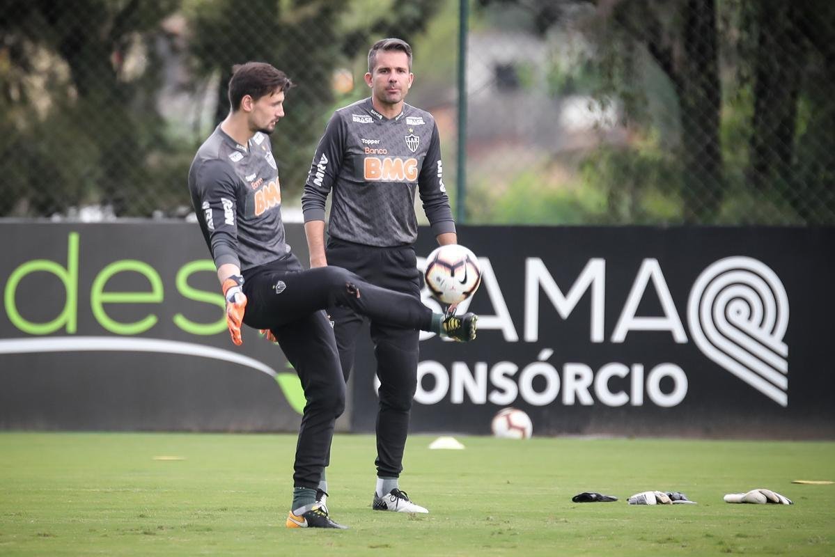 Em busca de reao na Libertadores, Atltico treinou na tarde deste domingo, na Cidade do Galo, antes de viagem para Montevidu, local da partida contra Nacional 