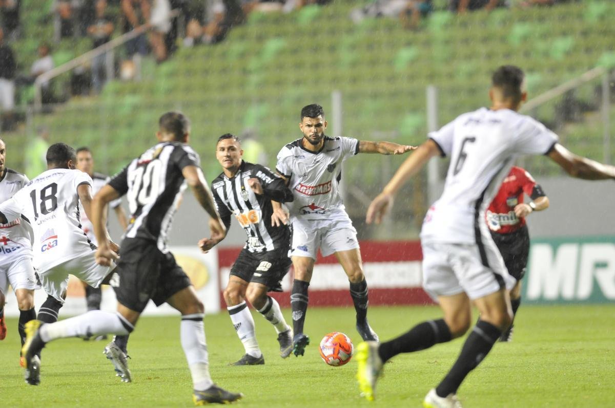 Em noite chuvosa no Independncia, reservas do Atltico batem o Tupi por 2 a 0