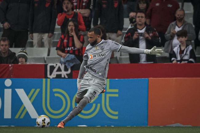Neste domingo (17), o Atltico enfrentou o Athletico-PR pela segunda rodada da Srie A do Campeonato Brasileiro. A partida foi realizada na Arena da Baixada, em Curitiba.