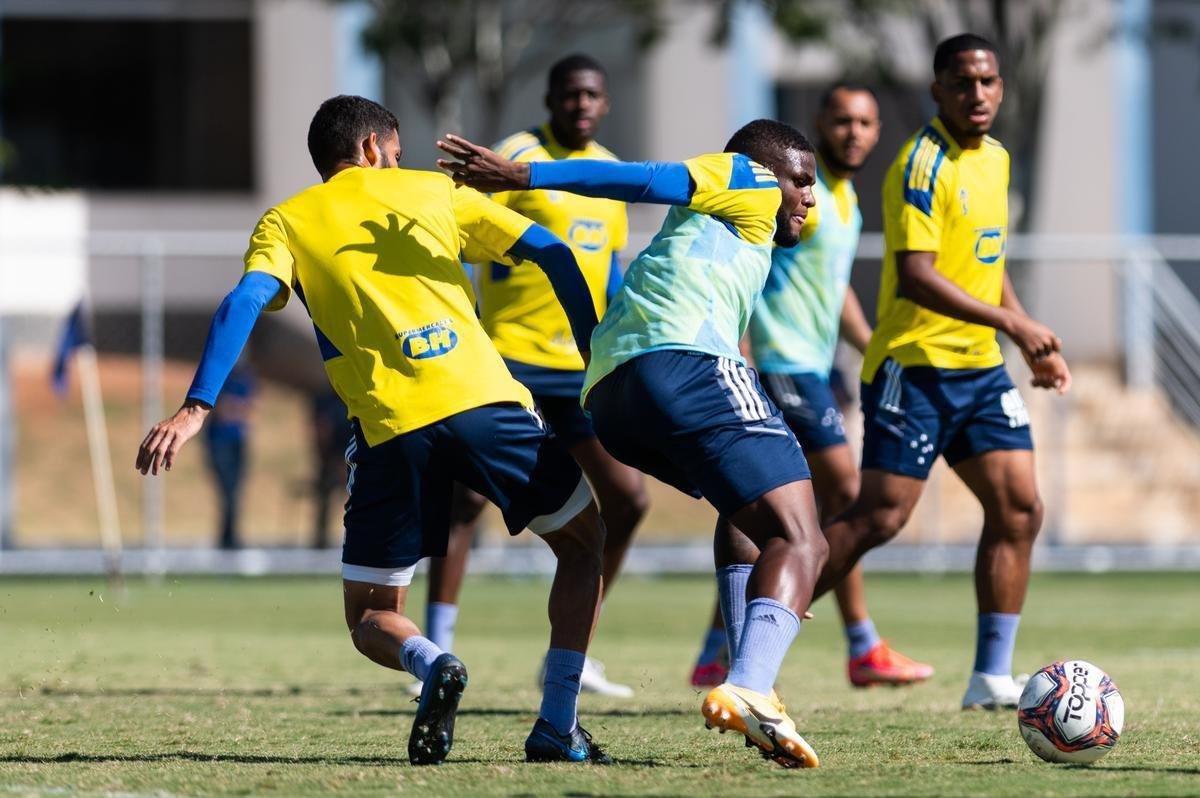 Cruzeiro encerrou a preparao para a ltima rodada do Campeonato Mineiro; Raposa precisa vencer