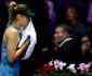 Com dores no ombro direito, Maria Sharapova desiste de torneio em So Petersburgo