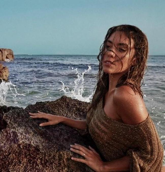 Modelo mexicana esteve com Mauro Icardi em um bar na capital da Argentina