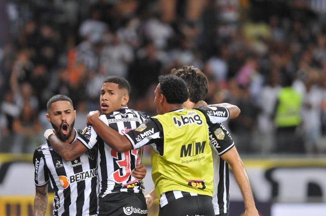 Atltico buscou virada eletrizante sobre o Fortaleza no Mineiro 