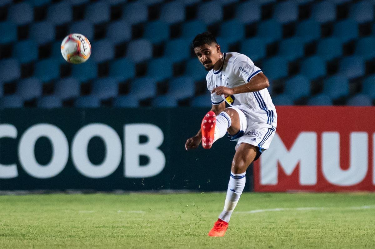 Imagens do jogo entre Sampaio Corra e Cruzeiro, pela 33 rodada da Srie B, no Castelo, em So Lus (MA)