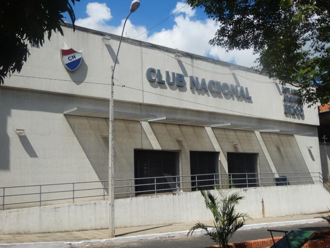 Fachada do estdio do Nacional