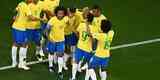Philippe Coutinho abriu o placar para o Brasil com um golao no ngulo, em chute de fora da rea: 1 a 0