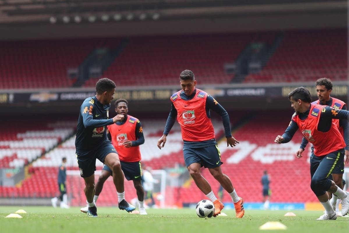 Veja imagens do último treino do Brasil antes do amistoso contra a Croácia