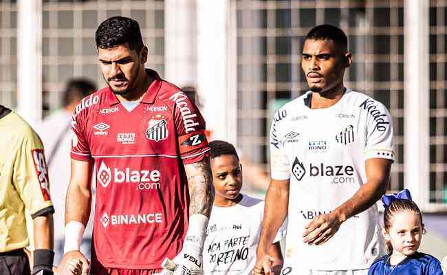 Joo Paulo e Joaquim so peas fundamentais para que o Santos alcance o seu melhor momento defensivo no ano