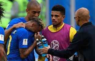 Philippe Coutinho e Neymar marcaram os gols da vitria brasileira sobre a Costa Rica 