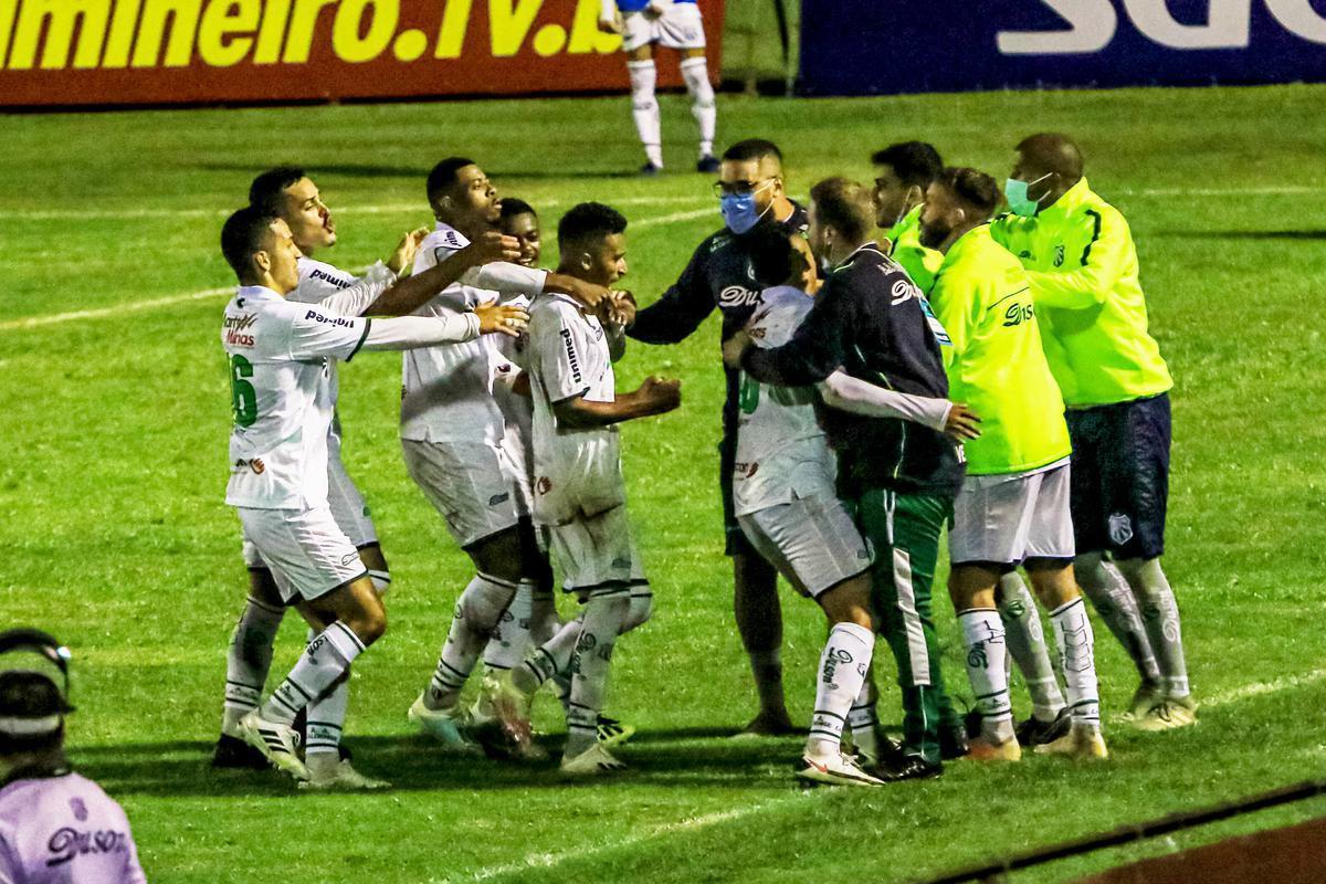 Caldense-MG semifinalista do Mineiro em 2020, a Caldense entrou em campo 27 vezes na última temporada. Venceu 10 jogos, empatou 5 e perdeu 12
