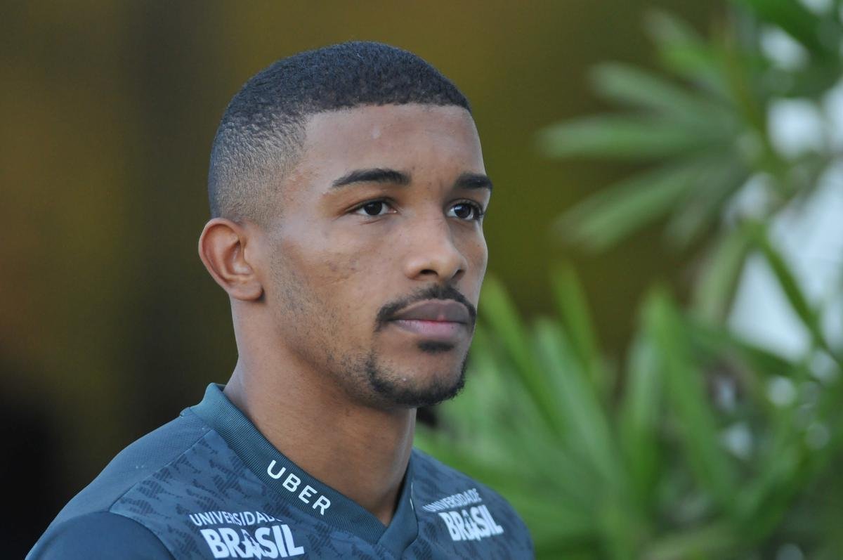 Bremer (2018) - Revelado pelo Atltico em 2017, Bremer foi negociado pelo alvinegro com o Torino, da Itlia, em 2018. O zagueiro foi comprado por 6 milhes de euros (cerca de 27 milhes na cotao da poca).