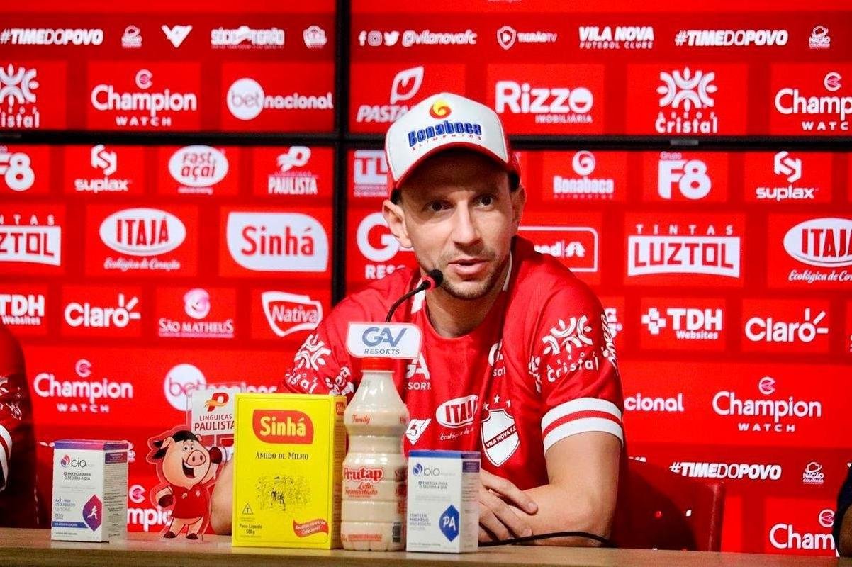 Renan Bressan, meia (Vila Nova)