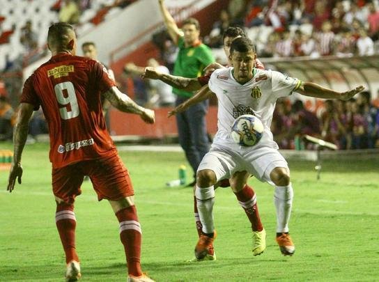 Com casa cheia, Timbu fez a antepenúltima rodada da primeira fase da Série C dentro dos Aflitos