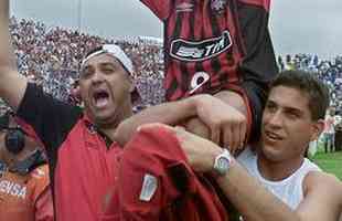 Atacante Alex Mineiro, que brilhou no Atltico-PR, foi revelado no Amrica em 1995