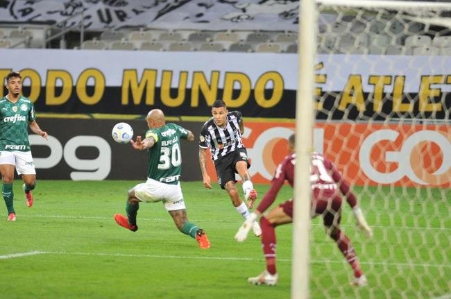 Fotos do duelo vlido pela 16 rodada da Srie A do Campeonato Brasileiro, no Mineiro, em Belo Horizonte