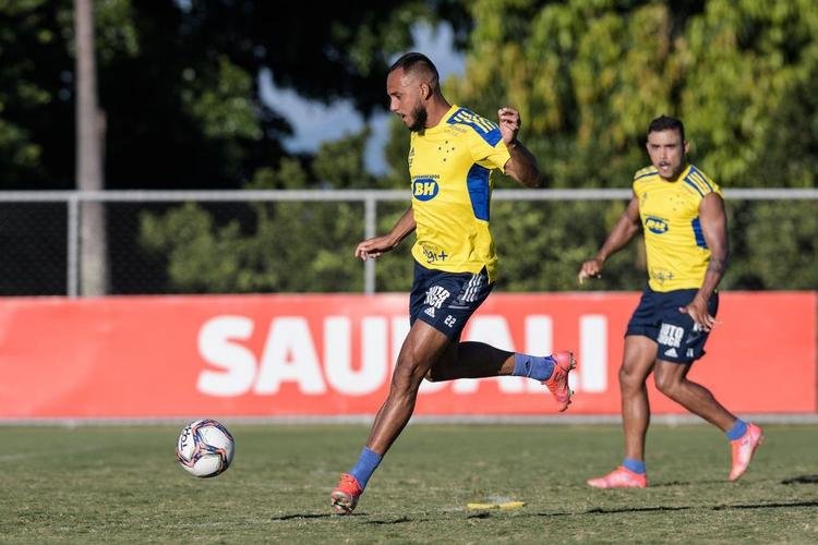 Felipe Augusto - Como foi contratado em 2021, seu nome não consta no balanço divulgado pelo Cruzeiro.