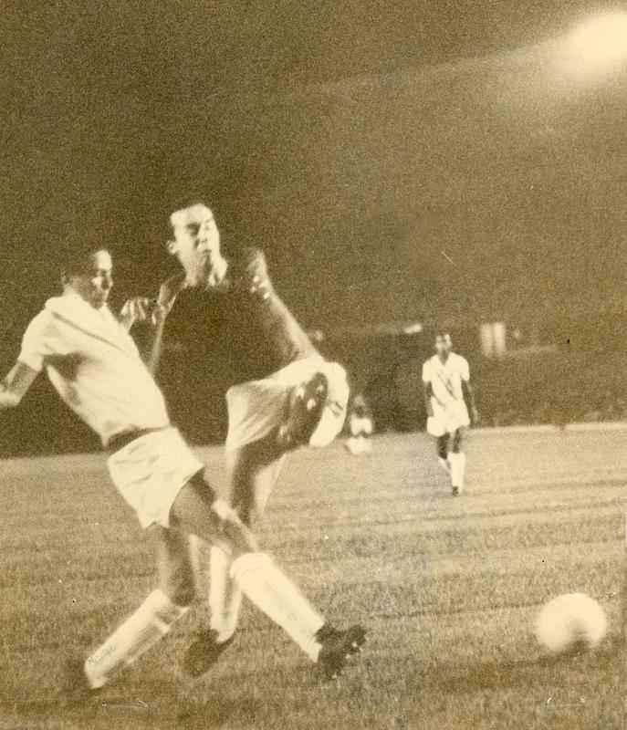 No jogo de ida da semifinal da Taça Brasil, no Mineirão, Cruzeiro derrotou Fluminense por 1 a 0, gol de Evaldo
