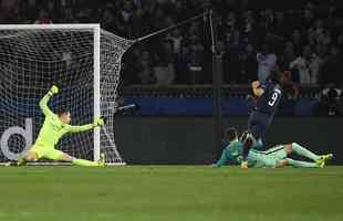 Di Mara (2), Julian Draxler e Cavani marcaram os gols da vitria contundente do PSG sobre o Bara