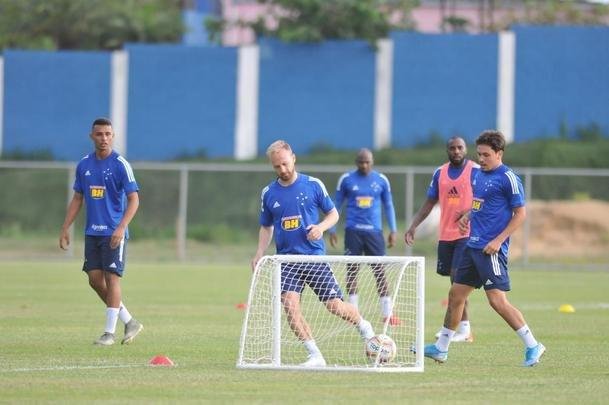 Fotos do terceiro treino do Cruzeiro na Toca da Raposa II (crdito: Alexandre Guzanshe/EM D.A Press)