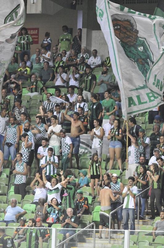 Amrica e Patrocinense se enfrentaram, no Independncia, pela primeira rodada do Campeonato Mineiro