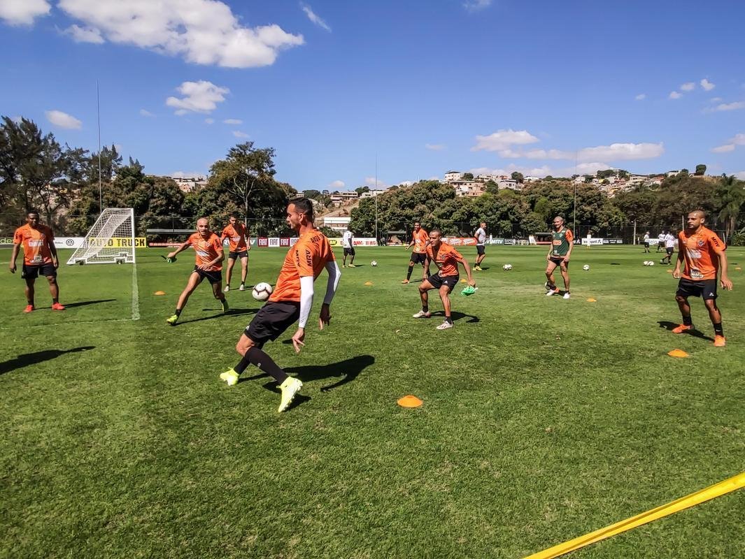 Jogadores do Atltico treinaram na manh deste domingo, em preparao para jogo contra La Equidad-COL