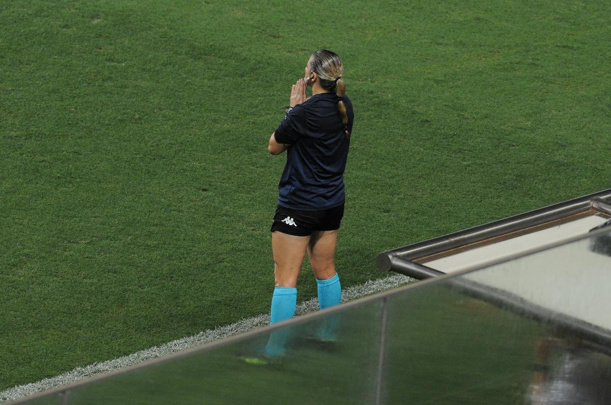 Fotos de Amrica x Vitria, no Independncia, pela 33 rodada