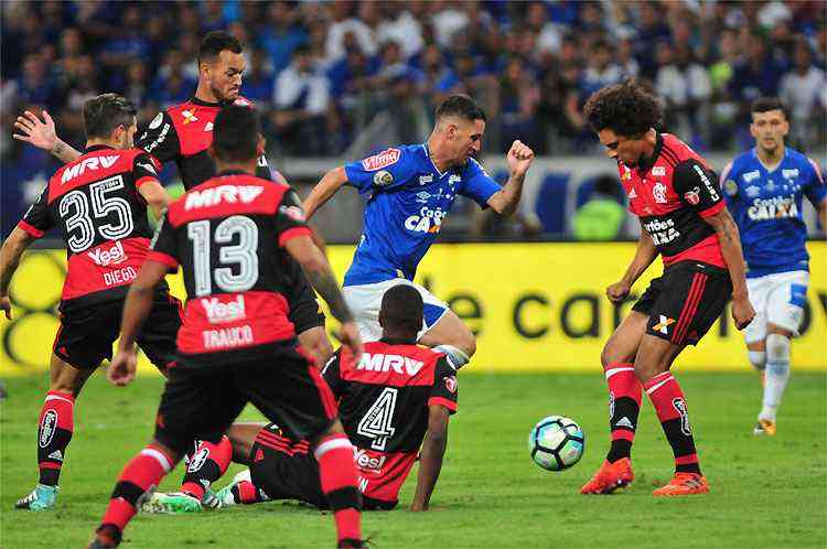 Cruzeiro e Flamengo vencem nos jogos de ontem (09) - Barbacenatem!