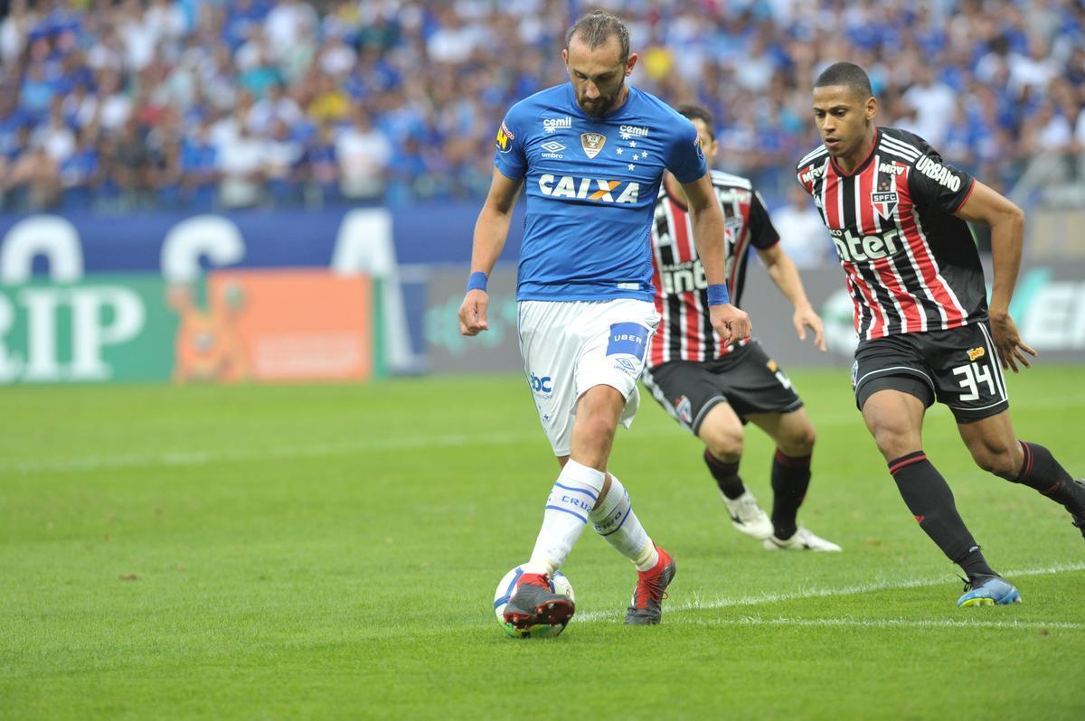 Fotos do jogo entre Cruzeiro e So Paulo