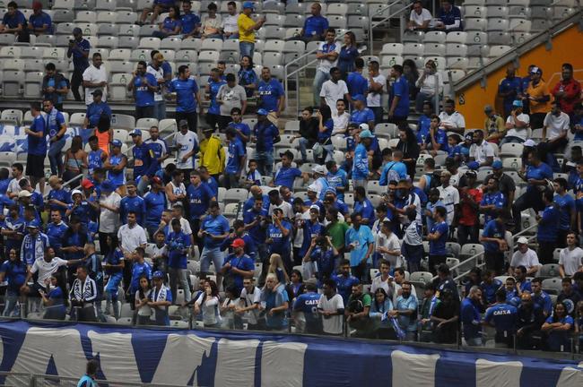 Torcida do Cruzeiro deu show mais uma vez e lotou o Mineiro na partida contra o CRB pela 11 rodada da Srie B