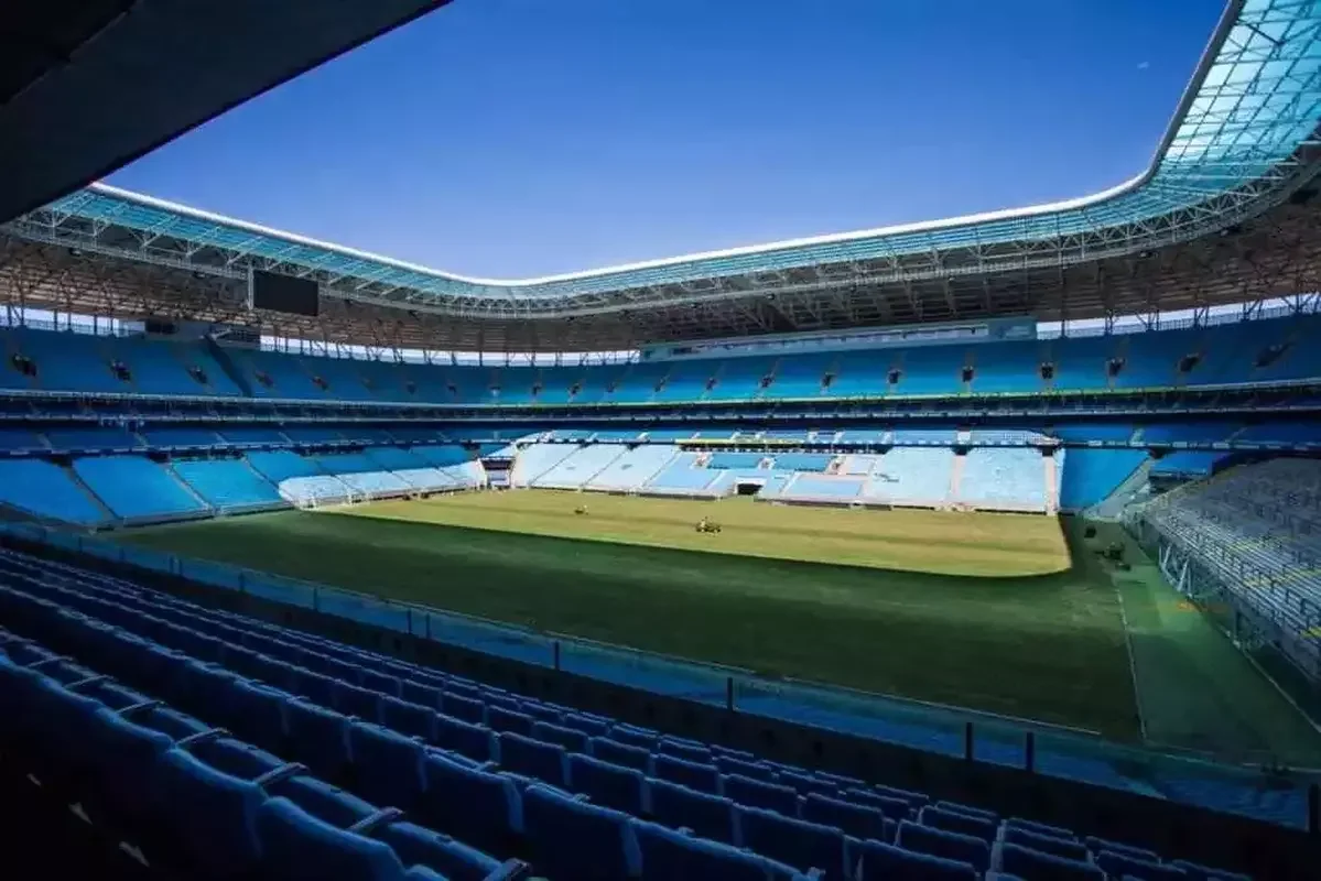 Arena do Grmio - R$ 600 milhes em 2014. Capacidade: cerca de 55 mil
