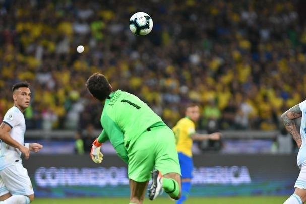 Fotos da vitria do Brasil sobre a Argentina, por 2 a 0, no Mineiro, pela semifinal da Copa Amrica; Gabriel Jesus e Firmino marcaram os gols da seleo em BH