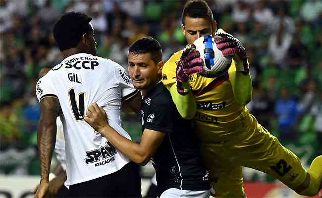 Em jogo com pênaltis perdidos, Corinthians e Deportivo Cali não saíram do zero